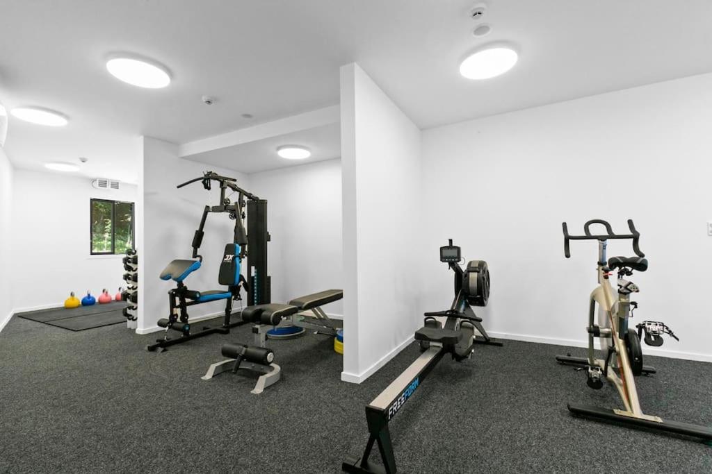 Alex Apt With Onsite Gym And Walk To Town Queenstown Kültér fotó